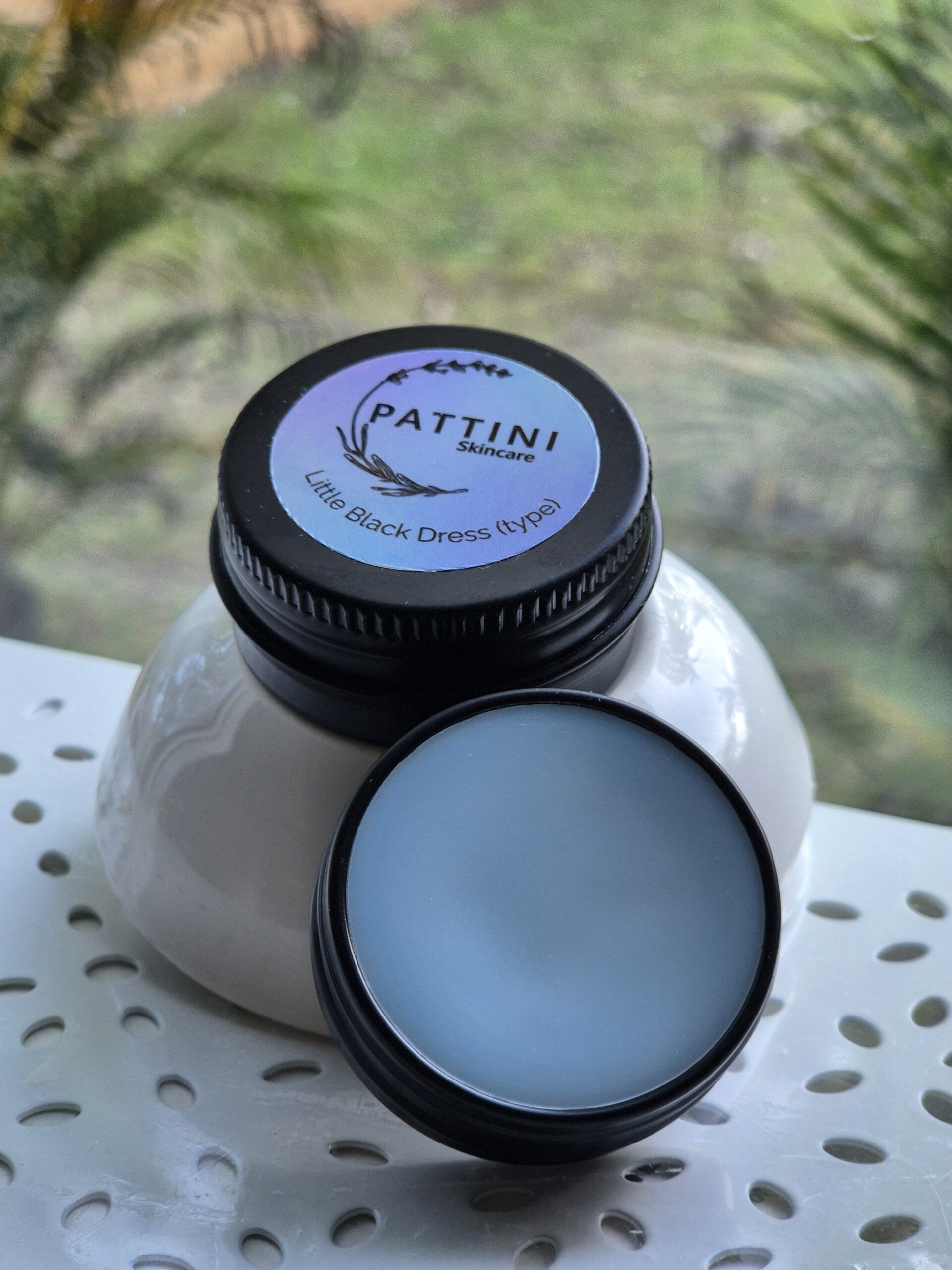 PBLBD15 Perfume Balm - Little Black Dress Type Picture