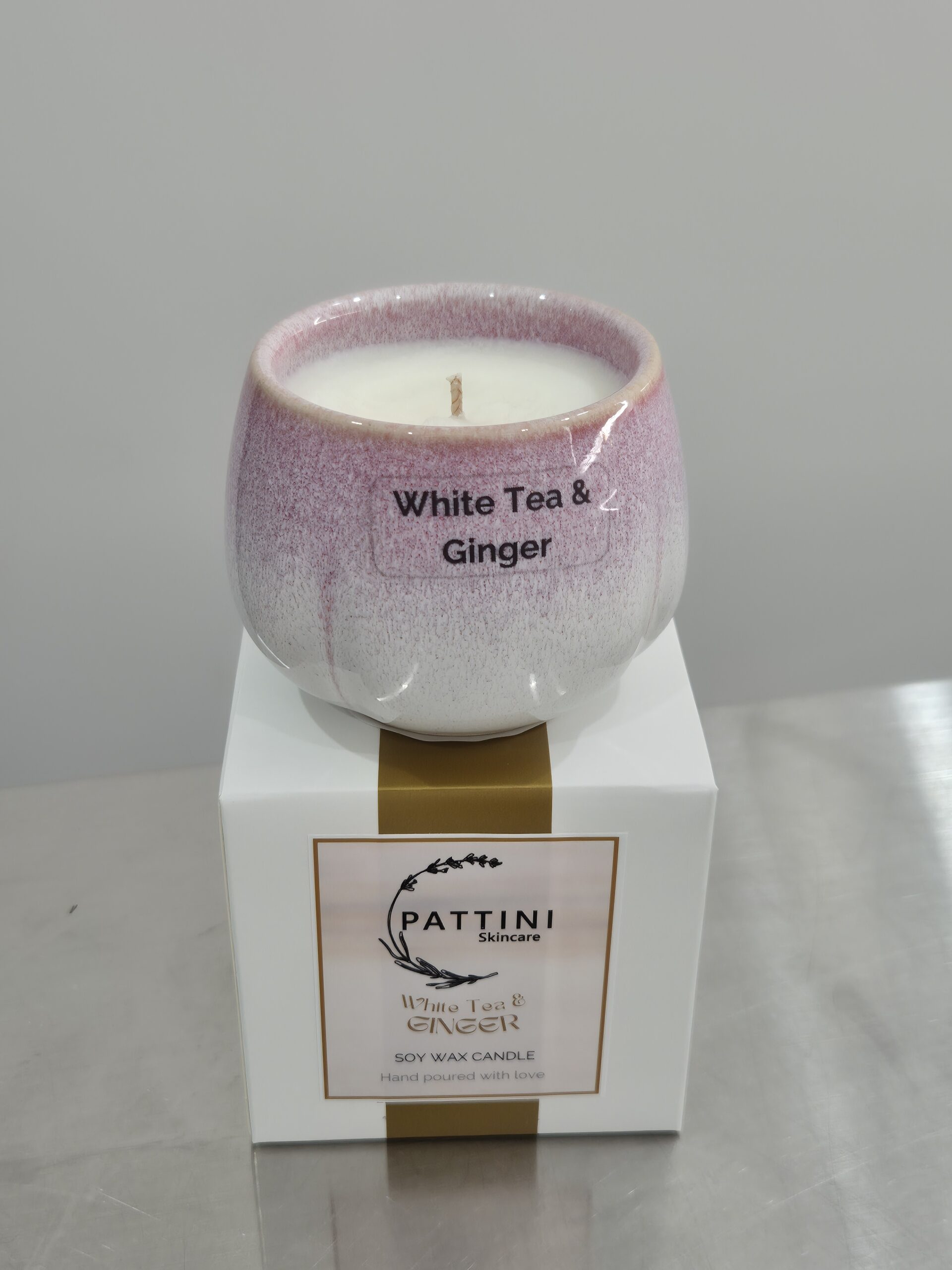SWCWGX25 Candle White Tea & Ginger
